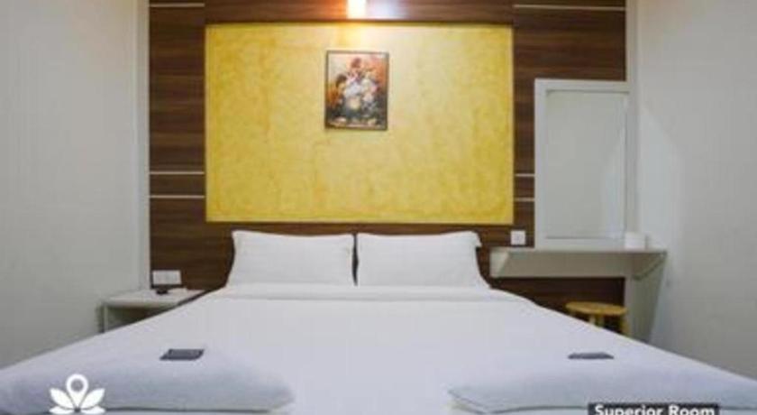Golden Night Hotel Subang Jaya Exterior foto